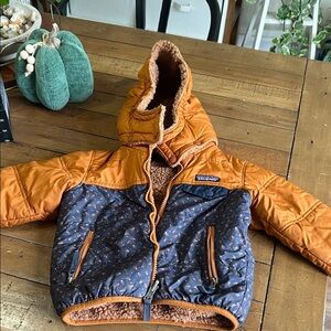 Patagonia toddler Jacket in Rust and Navy 18mo
